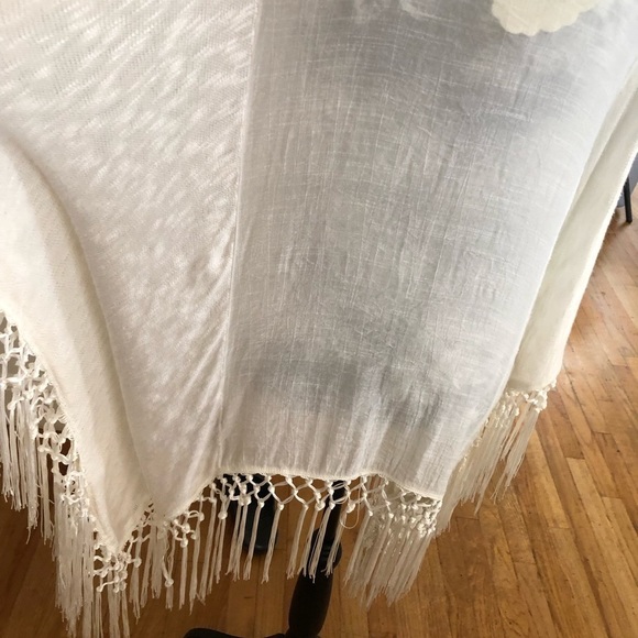 Knox Rose  XL Ivory embroidered poncho long fringe pair w/ denim or swimsuit - Picture 9 of 10